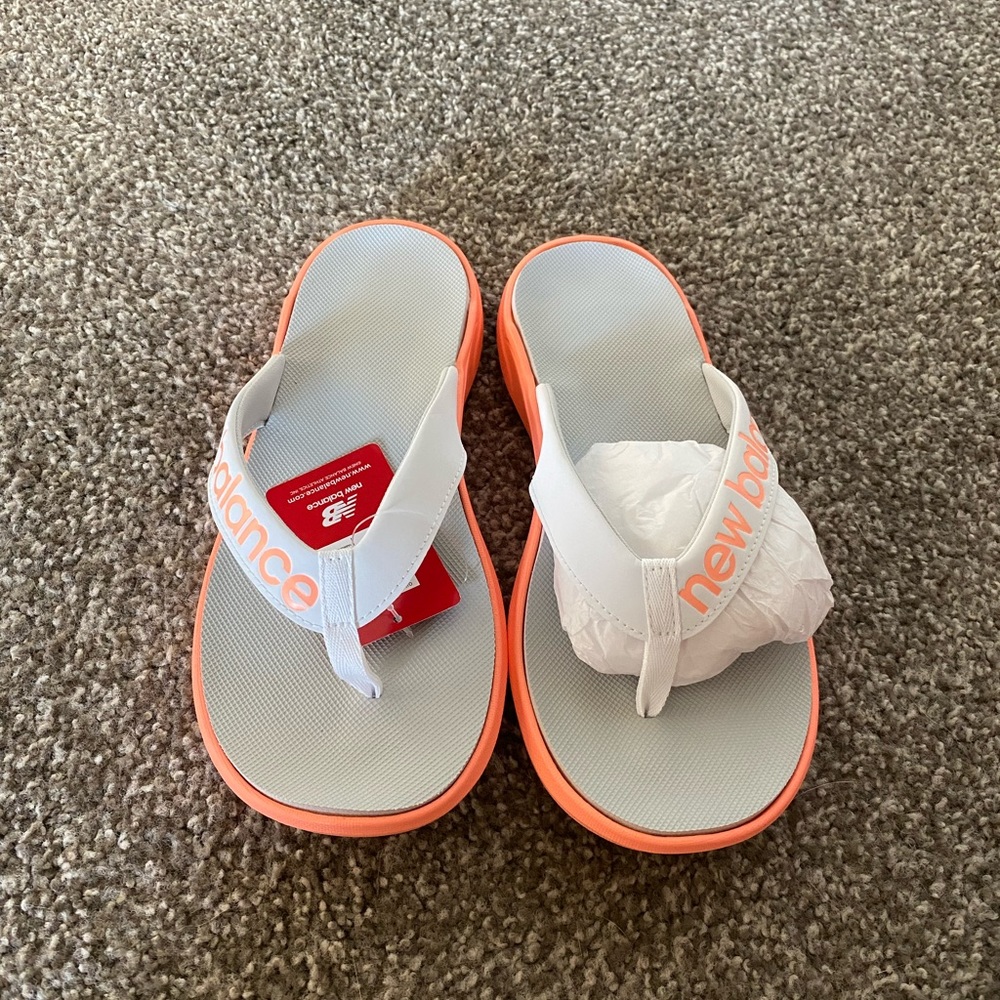 New Balance Women’s Flip Flops. NWT